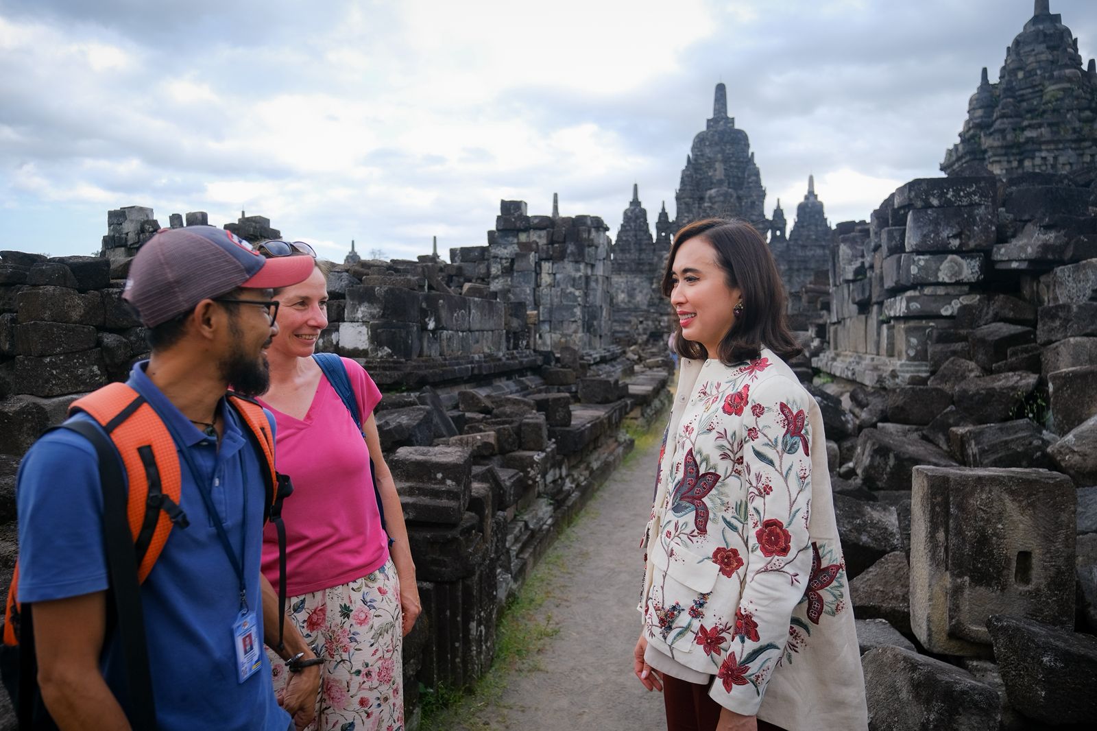 Kemenpar Genjot Wisata Domestik Lewat Kampanye “Liburan Cara Baru” dan Platform AI MaIA